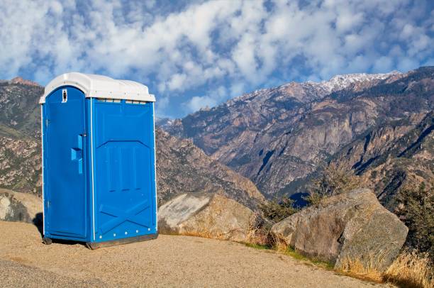 Best Portable restroom trailer rental  in Hebbronville, TX